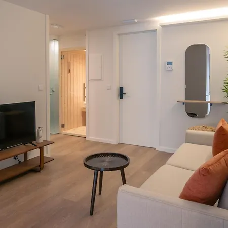 דירה Luxury Wellness In The Heart Of With Private Sauna פורטו