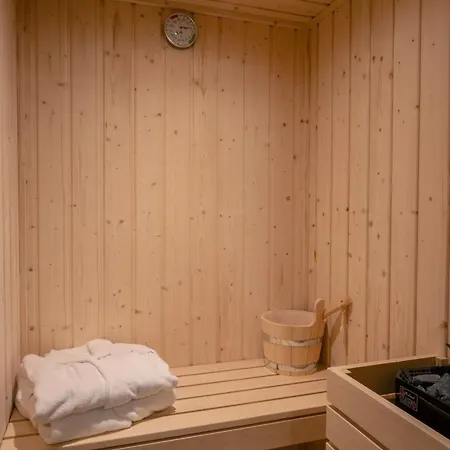 דירה Luxury Wellness In The Heart Of With Private Sauna פורטו