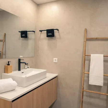 Luxury Wellness In The Heart Of With Private Sauna דירה *