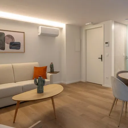 Luxury Wellness In The Heart Of With Private Sauna דירה פורטו